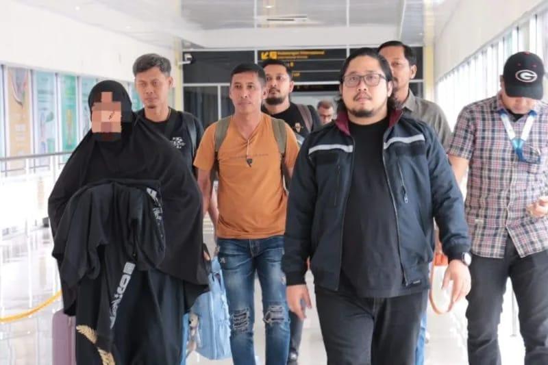 <b>Wanita Warga Aceh Terduga Penjual ABG Jadi PSK di Malaysia Ditangkap di Pekanbaru setelah Buron 5 Bulan</b>