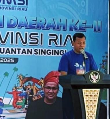 bbupati-kuantan-singingi-suhardiman-amby-jika-ada-pungli-di-lokasi-wisata-lapor-sayab