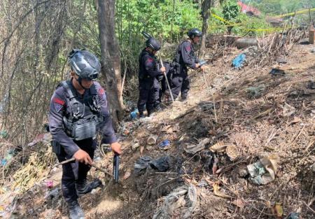 <b>262 Detonator Ditemukan di Limapuluh Kota, Brimob Polda Sumbar Turun Tangan</b>