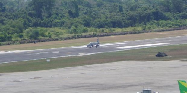Melongok Pesawat Tempur Terbang dari Bandara Sultan Syarif II Pekanbaru