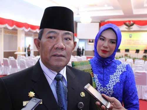 Sekwan Pilih Tutup Mulut soal Jalan-jalan ke Luar Negeri Anggota DPRD Riau