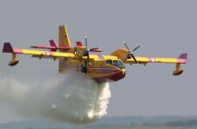 meluas-ke-wilayah-timur-pesawat-rusia-dan-malaysia-diminta-lagi-bantu-padamkan-kebakaran-hutan