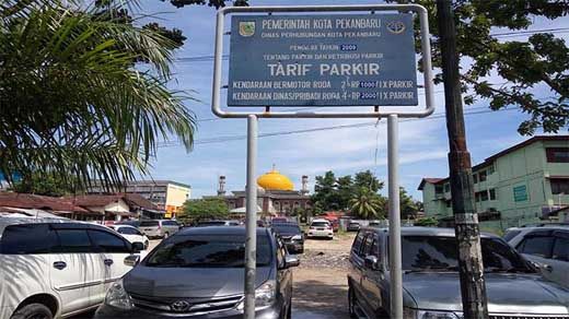 Sempat Ditolak Warga, Ranperda Tarif Parkir Seharga Sekilo Beras yang akan Berlaku di Kota Pekanbaru Sudah Diteken Gubernur Riau