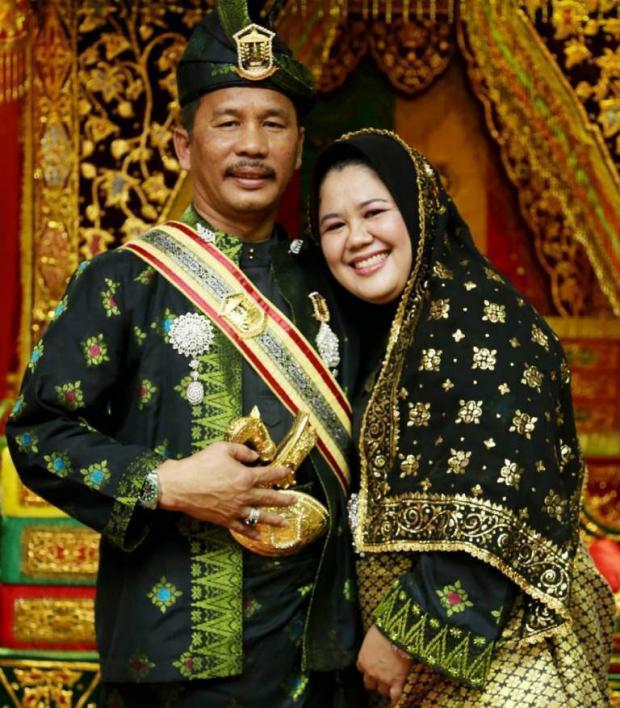 Pasutri Sama-Sama Menang Pilkada di Kepri; Suami Kembali Terpilih Jadi Wali Kota, sang Istri Bakal Duduki Kursi Wakil Gubernur
