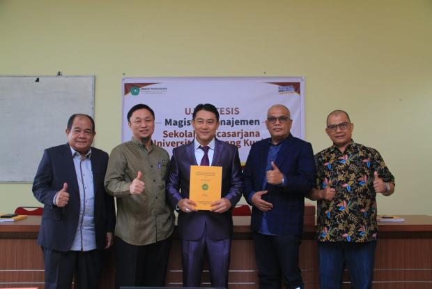 Selesaikan Studi di Sekolah Pascasarjana Unilak, Wakil Ketua DPRD Riau Hardianto Resmi Sandang Gelar Magister Manajemen