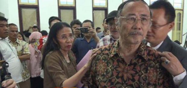 Dituntut Delapan Tahun Penjara karena Tanam Uang Pemkab Rp6 Miliar di PT Riau Airlines, Eks Bupati Nias Marah-marah