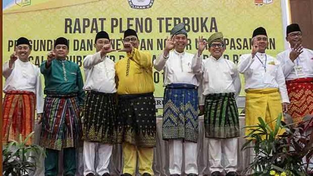 Calon Gubernur Riau Lukman Edy Laporkan Tiga Pesaingnya di Pilkada 2018 ke Bawaslu