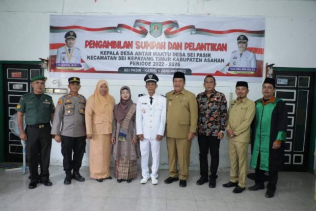 Ini Pesan Wabup Asahan saat Lantik Kades Antarwaktu Sei Pasir