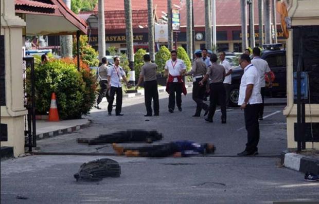 Aksi Teror di Surabaya, Mapolda Riau, dan Mako Brimob Terkoneksi
