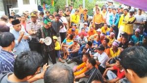 Plt Kadis DKP Pekanbaru Siap Pertemukan Buruh dan Wali Kota untuk Bahas Tunggakan Gaji, ”Syaratnya, Media Tidak Boleh Masuk”