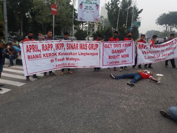 Hasil Diskusi Greenpeace dan Pemerhati Lingkungan di Riau: PT RAPP dan Indah Kiat Tak Mampu Tuntaskan Konflik