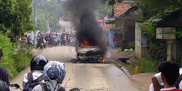 Main Korek Api, Seorang Bocah Tewas Terbakar dalam Mobil di Kandis