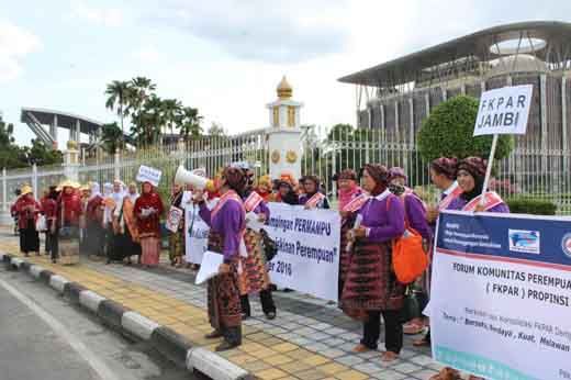 Akses Perempuan terhadap Layanan KSR Minim, FKPAR se-Sumatera Kumpul di Riau, Teken Pernyataan lalu Sampaikan ”Tuntutan”