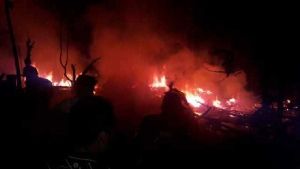 Kebakaran Hebat di Keritang Inhil, 2 Rumah Rata dengan Tanah