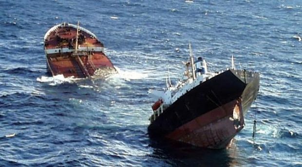 Hari Ini dalam Sejarah; Kapal Penumpang Dumai Express 10 Tenggelam