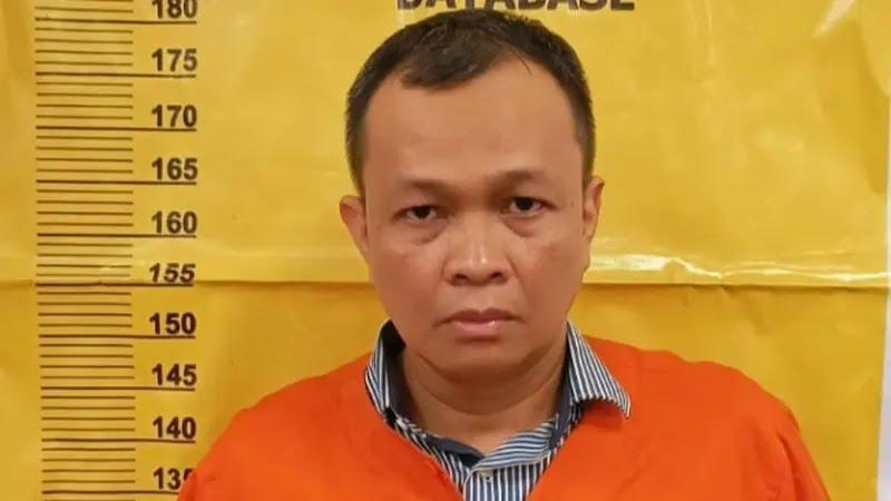 Diduga Korupsi Dana KUR Senilai Rp46,6 Miliar, Eks Pimpinan BNI Ditangkap di Kawasan Tenayanraya Pekanbaru