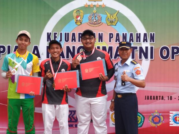 Atlet Panahan Siak Boyong 3 Medali dari Panglima TNI Open 2019