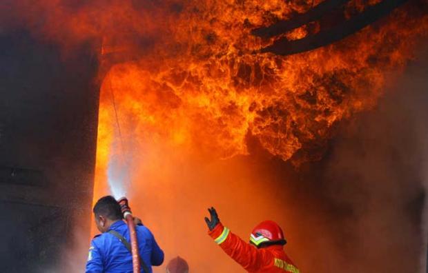 Empat Pekerja Pabrik Korek Api di Binjai Lolos dari Maut lantaran Sedang Makan Siang di Luar Pabrik