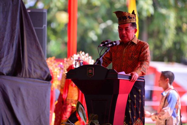 Wapres Jusuf Kalla Prihatin Tiga Gubernur Riau Terjerat Korupsi, ”Apalah Arti Menikmati Kekayaan, tapi Menjadi Penjara untuk Dirinya…”