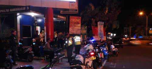 Jelang Tengah Malam Presiden Jokowi Tiba di Pekanbaru, Pasukan Pengamanan Disebar ke Segala Penjuru