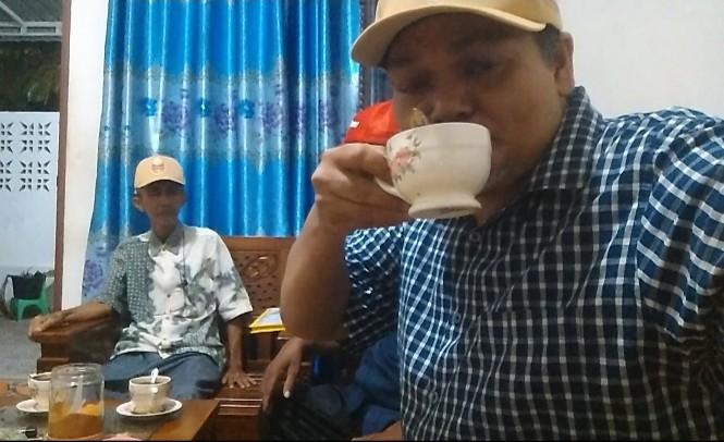 <b>Manfaat, Efek Samping, dan Tips Sehat Minum Kopi</b>