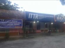 ittr-lembaga-kursus-bahasa-inggris-pertama-di-pekanbaru-tetap-eksis-sejak-1960