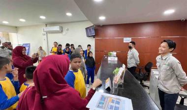 bbrk-syariah-kenalkan-layanan-perbankan-kepada-siswa-slb-negeri-linggab