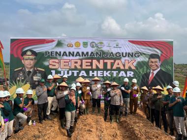 bastra-agro-lestari-bersama-polres-rokan-hulu-tanam-jagung-dukung-ketahanan-pangan-nasionalb