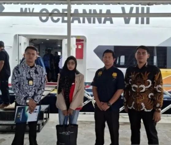 <b>Melebihi Batas Waktu Izin Tinggal, Seorang Perempuan WNA Asal Malaysia Dideportasi Kantor Imigrasi Selatpanjang</b>