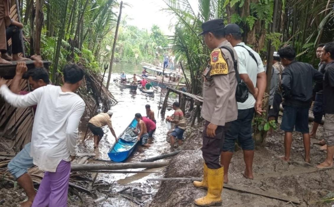 <b>Anak Laki-Laki Usia 10 Tahun Ditemukan Tewas di Sungai, Diduga Diterkam Buaya</b>