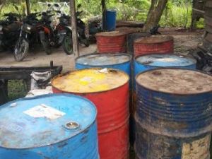 Ternyata Bisnis Minyak Tanah Ilegal di Dumai Sudah Berjalan Setahun, di Pasar Tradisional Dijual Rp8.000 per Liter