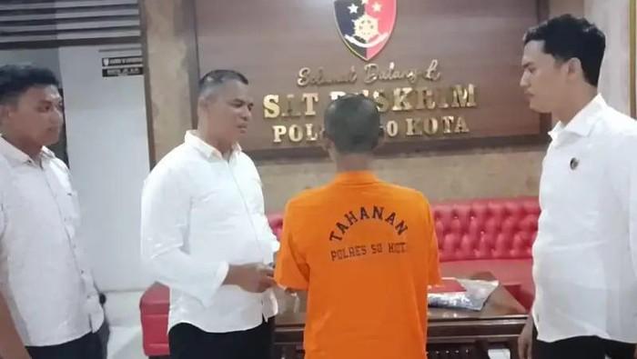 <b>Aparat Polres Limapuluh Kota Tangkap ”Apak Rutiang” yang Tega Setubuhi Putri Kandungnya sejak SD hingga SMP</b>