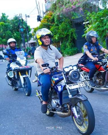 bpejabat-pemkot-pekanbaru-diminta-sering-pakai-motor-susuri-kota-agar-merasakan-permasalahan-wargab
