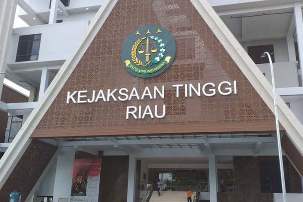 Dua Kepsek SMP di Inhu Diperiksa di Kejati Riau lantaran Antar Uang untuk Oknum Jaksa Pemeras