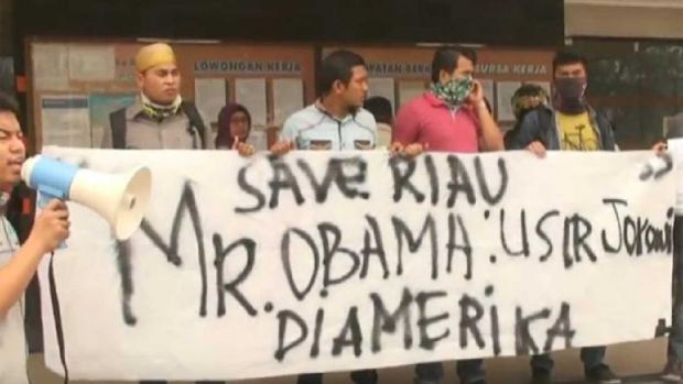 Tinggalkan Indonesia saat Kabut Asap, Warga Pekanbaru Minta Obama Tolak Kedatangan Jokowi