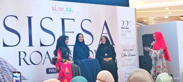 Aktris Cantik Citra Kirana Diboyong ke Pekanbaru Rekomendasikan Koleksi Busana <i>Syar’i</i> Berkualitas Si.Se.Sa