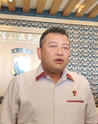bkasus-spdp-diduga-fiktif-di-setwan-riau-terus-dikembangkan-artis-hana-hanifah-terima-uang-rp900