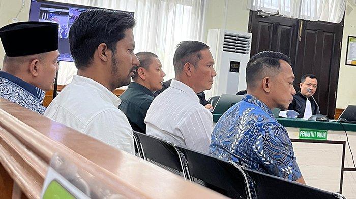 <b>Jawaban Alek Kurniawan yang Bilang Ikhlas Setor Rp80 Juta ke Eks Pj Wali Kota Pekanbaru Risnandar Mahiwa Dinilai tak Masuk Akal, Hakim: Kasih Saja Asetmu!</b>