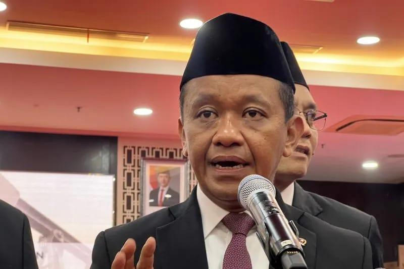 <b>Menteri ESDM Bahlil berencana libatkan TNI hingga KPK untuk cegah korupsi</b>
