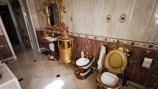 Toilet dan Perabot di Rumah Kepala Polisi Rusia Terbuat dari Emas, Belakangan Terbongkar Ternyata Selama Ini <i>Nyambi</i> sebagai Mafia