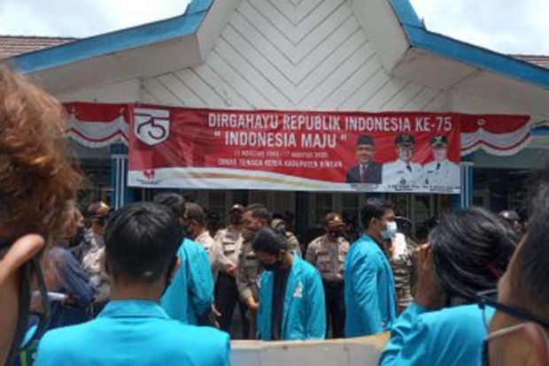 TKA China Ditolak Mahasiswa Kepri, Gelar Demo di Dua Lokasi