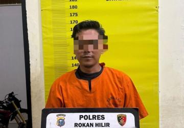 bkasus-perusakan-hutan-mangrove-di-rokan-hilir-penghulu-telukpiyai-ditahan-polisib