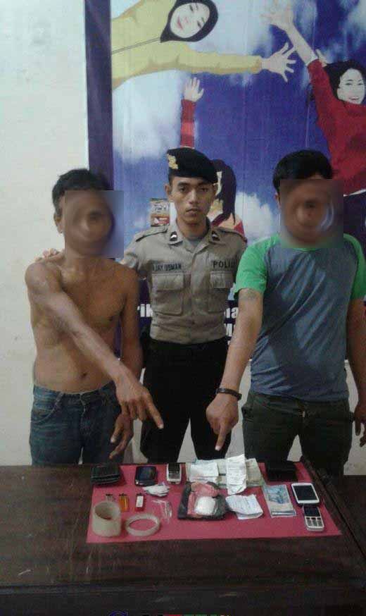 Dua Pemuda Dusun Bahteramakmur Bagansinembah Rohil Ditangkap Sedang Pesta Sabu di Rumah