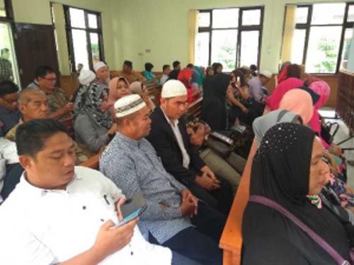 Sidang Pembacaan Tuntutan Terdakwa Dua Mantan Ketua DPRD Riau Disesaki Pengunjung