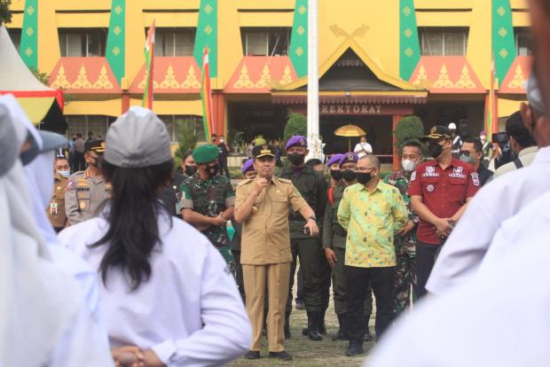 Gubernur Riau Apresiasi LKBB Sekolah se-Riau yang Digelar Unilak & Korem 031/Wirabima