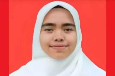 Kisah Siti Aisyah, Anak Buruh Sawit di Rokan Hulu yang Mundur Kuliah karena UKT Mahal