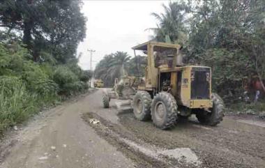 bpenutupan-jembatan-sei-rokan-di-ujungbatu-rohul-picu-kerusakan-jalan-mahatomanggala-25-km-jalur