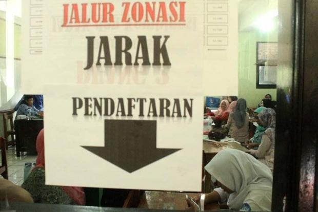 Komisi V DPRD Riau Minta Masyarakat Laporkan Sekolah yang Tolak Calon Siswa padahal Masuk ke dalam Zonasi