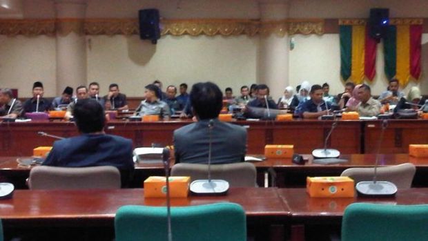Pengusul Tetap Optimis Hak Angket DPRD Riau untuk Usut Pembayaran Utang Eskalasi dalam APBD Perubahan 2015 Berlanjut hingga Pembentukan Pansus