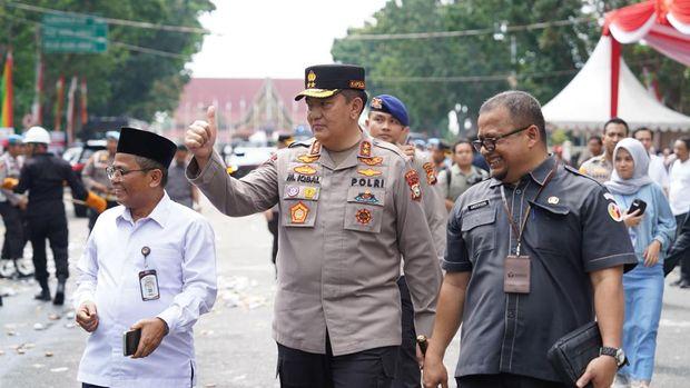 <b>Kapolda Riau Ingatkan Jangan Ada yang Mencoba-coba Mengacaukan Pilkada Serentak 2024 di Bumi Lancang Kuning</b>
